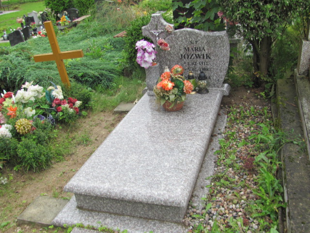 Grób Maria Jóźwik