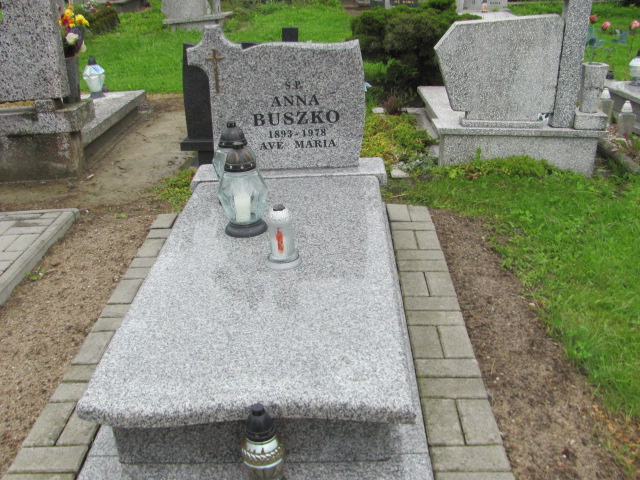 Grób Anna Buszko