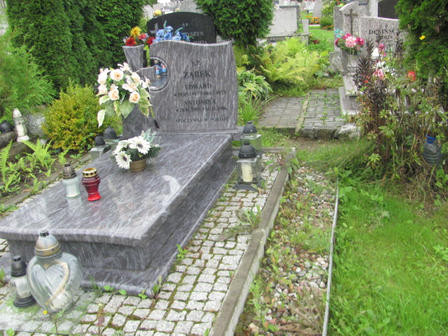 Grób Edward Ząbek