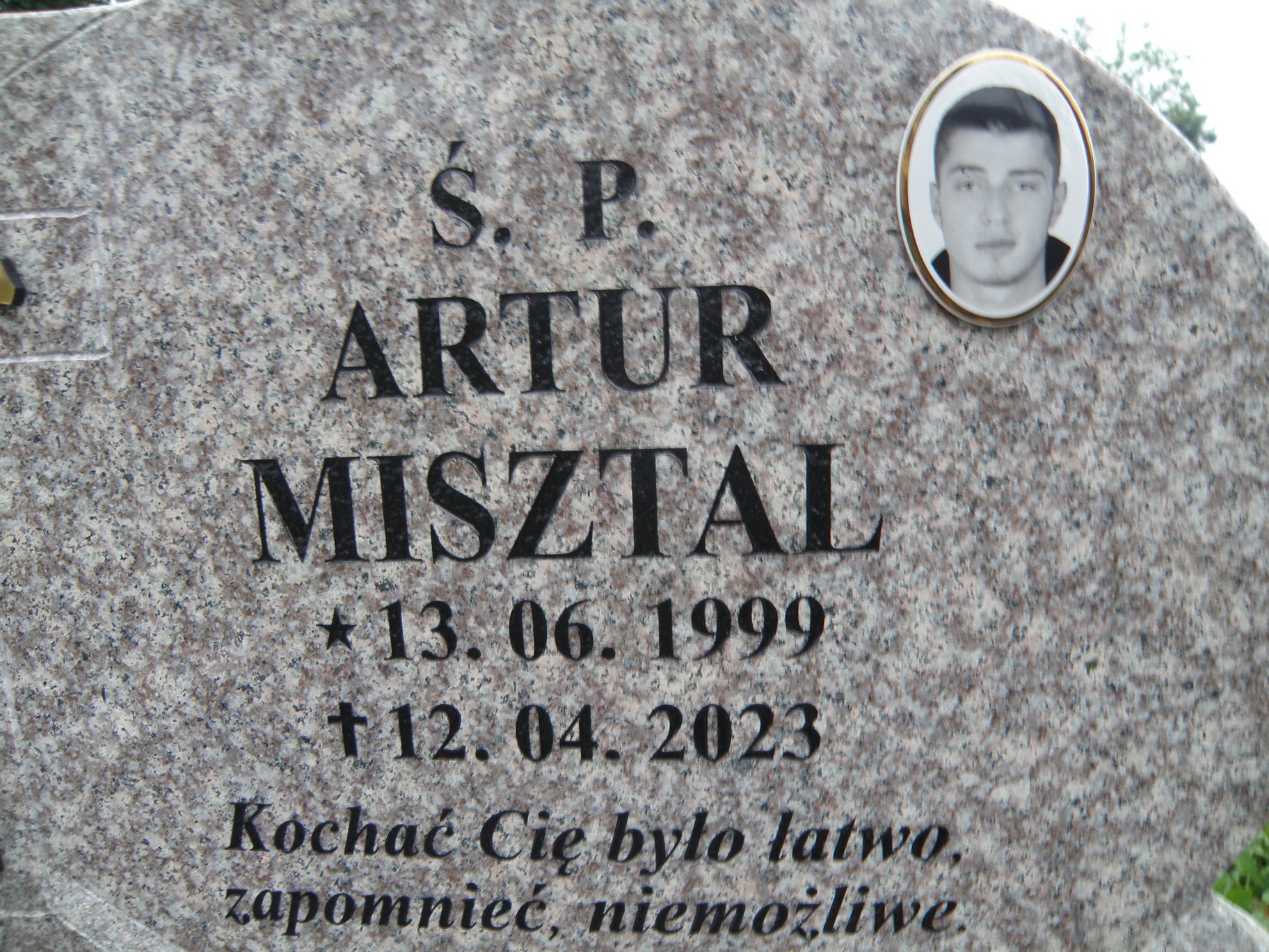 Artur Misztal 1999 Młynary - Grobonet - Wyszukiwarka osób pochowanych